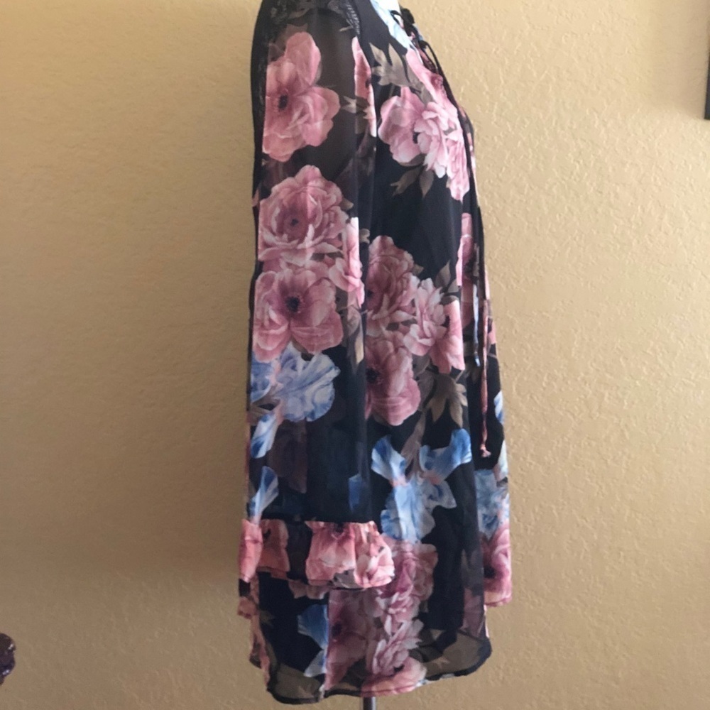 Honey Punch  Bell Sleeve Dress Floral Print Size M - Picture 6 of 8